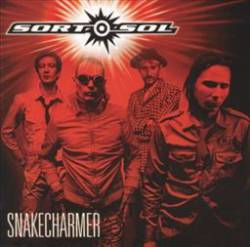 Sort Sol : Snakecharmer